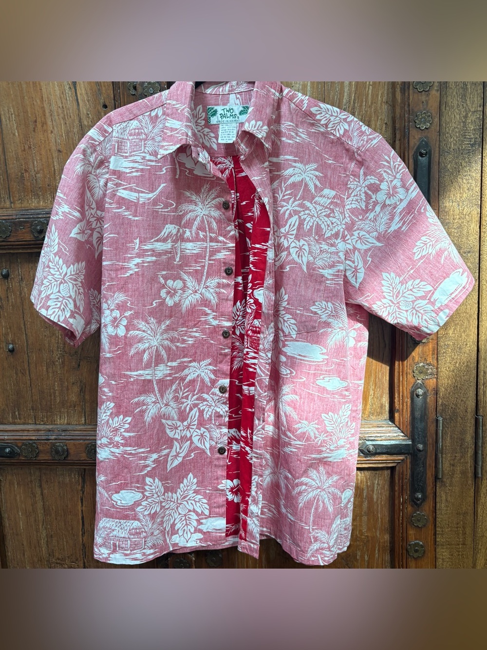 🌺 Two Palms Love Shack
Hawaiian Shirt — Size M